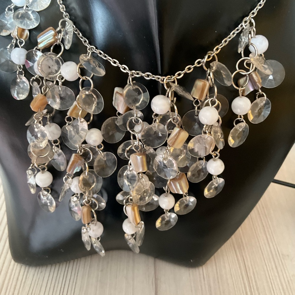 Elegant Silver and Gold Dangle Necklace